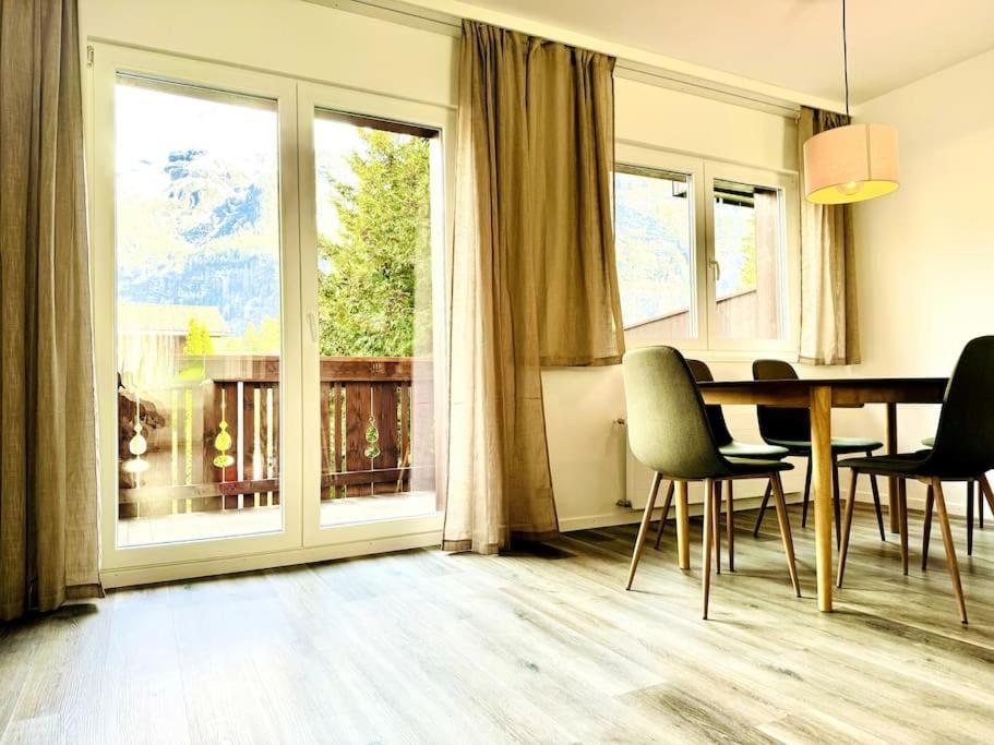 Bellevue & Classy Mountain View Apartment Кандерштег Екстер'єр фото