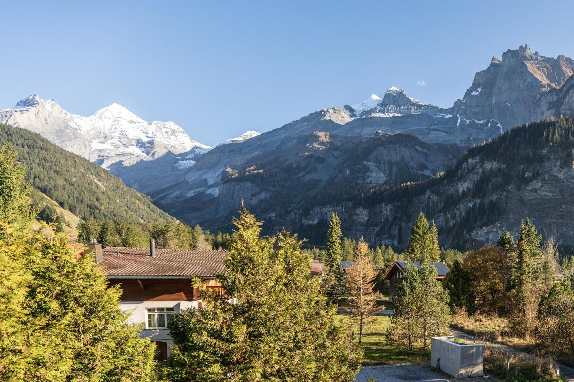 Bellevue & Classy Mountain View Apartment Кандерштег Екстер'єр фото
