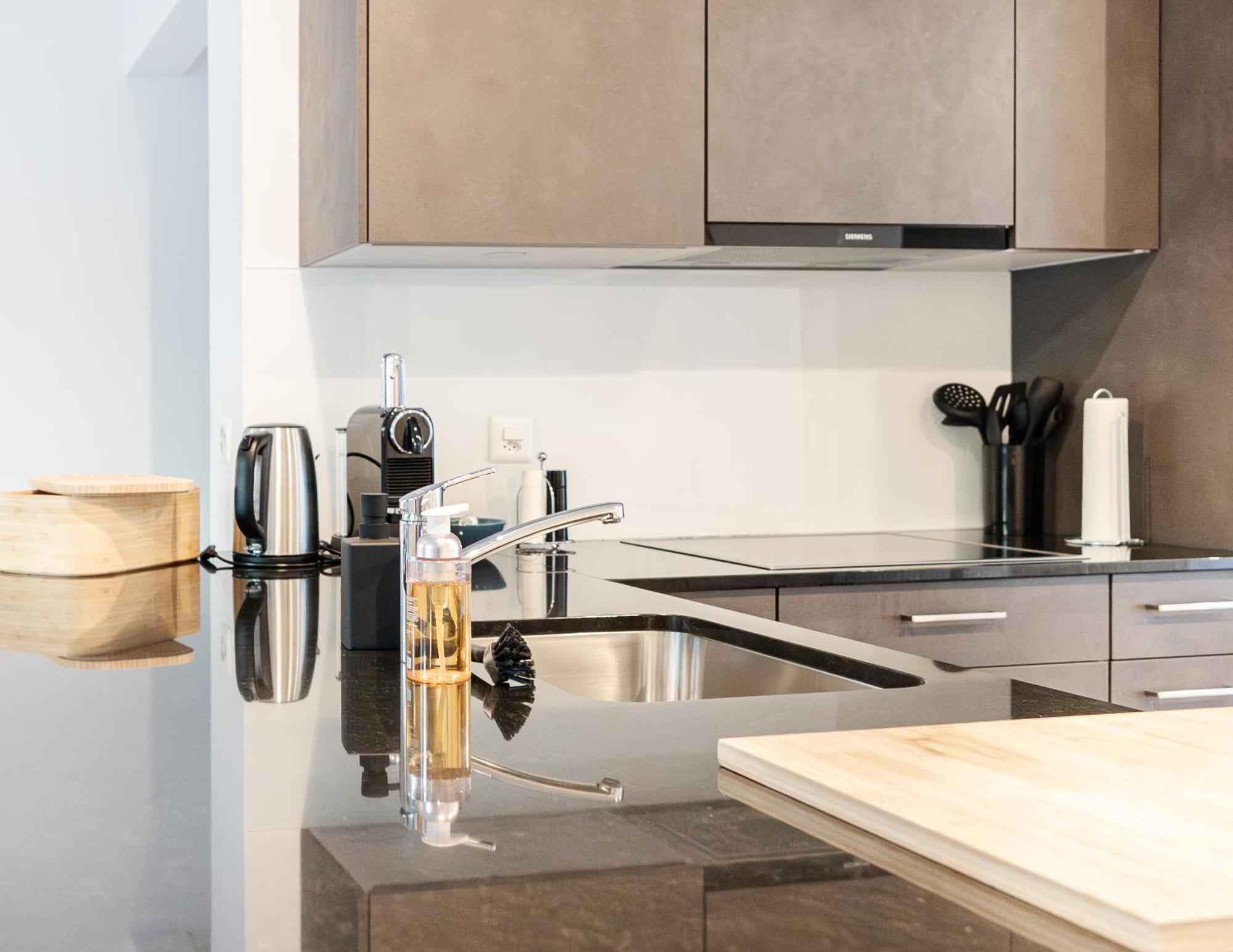 Bellevue & Classy Mountain View Apartment Кандерштег Екстер'єр фото
